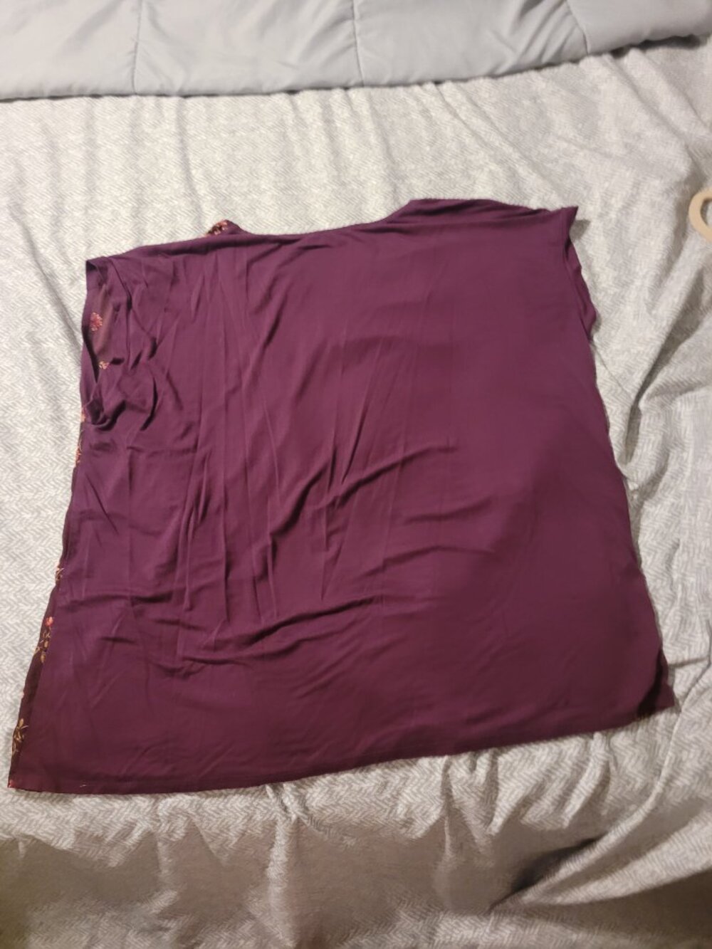 Blouse - Picture 2 of 3